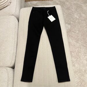 NWT KanCan Black Skinny Jeans Women’s Size 1 / 24